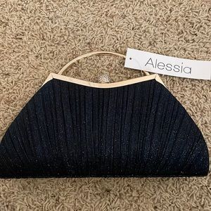 Alessia clutch purse